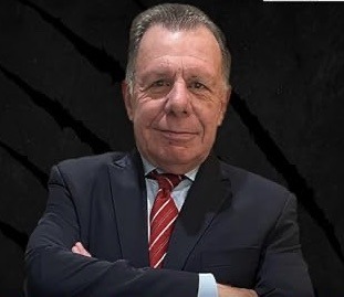 Mike Netter in a suit